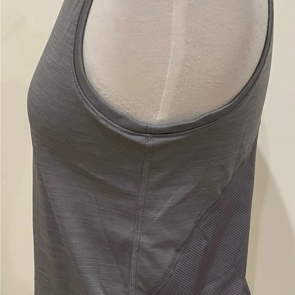 Nike - Dry Fit, Mesh Back Running Tank in Grey - Size : S - Picture 3 of 5